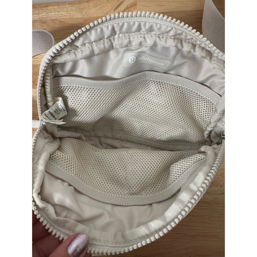 Lululemon Everywhere Belt Bag 1L 2L White Recycled Nylon Fanny Pack Lot of 2 - Picture 6 of 14